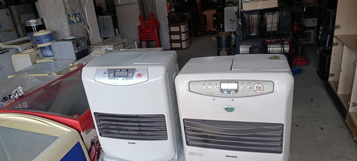 سلاوی خوداتان لێبێت دوو سۆبەی کۆڕۆنای  زۆر زۆر خاوێن بۆ فرۆشتن  هەر بەرێزێک خوازیارە پەیوەندی بکات یا خود نامە بنێریت 
***********
***********
تێ بینی ناو نیشانم سۆران بەرزێوە
