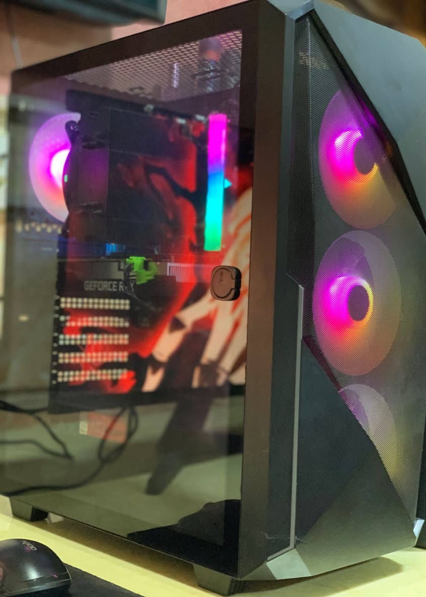 سيت اب مواصفات فول و قطع نظيفه للمراوس مع ايباد برو m4 نظيف
--------------------
المعالج : INTEL CORE I5 13400F + COOLER RGB
المذربورد : MB B760M ASUS 
كرت الشاشة : RTX 3050 8G GALAX 
الرامات :  16GB(8×2) 3200 RGB
هارد : SSD 1TB M.2
باور سبلاي : 650W
كيس : Case Galax rgb 

الملحقات :
-----------------
شاشة كيمنك Samsung 
75HZ 27 Fhd 1ms Ips
ماوس + كيبورد وايرلس 
ماوس باد
-----------------
مكاني بغداد الحريه 
واتساب ***********
اتصال ***********
