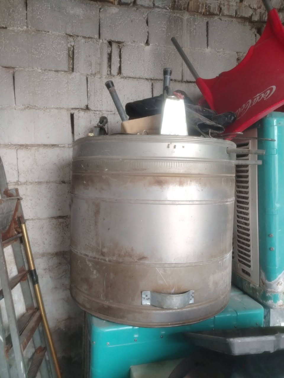 @إشارة
سلام عليكم ورحمة الله وبركاته مساء الخير
غراض البيع

1مكينه الحيم

2تنور

 3ملحق كاونتر

العنوان بغداد الحسينيه راشديه 

 *********** #يوجد #واتساب
