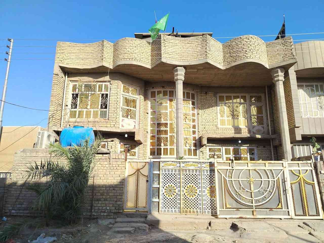 السلام عليكم الدار للبيع 
العنوان ناحيه الوحده الخالصه قرب مركز الشرطه قرب المستوصف قرب مدرسه زينب الكبرى او مدرسه الشهيد زاهد صاير بنص ثالث بيت عن الشارع طابو صرف ب اسمي 
المساحه 200 متر يحتوي على 6 غرف نوم + استقبال وصاله ومطبخ حمامات 3 صحيات 2 طابق ارضي وطابق الثاني + ترك ومنور السعر 170 وبي مجال باقي تفاصيل خاص او اتصل ع رقم كلشي ذاكرلك 

***********
***********
