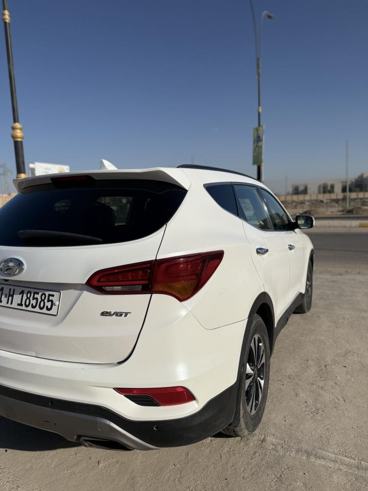 سلام عليك
هونداي سنتافي 2017 وارد أمريكي للبيع 
سياره نضيفه وحلوه مكينه وكير وحداديه
السياره مصبوغه حزام مكفوله مكفوله من الكلبه 
صور الحادث مرفقه بل منشور
رقم بغداد دولي باسمي 
كرسي سائق كهربائي 
جام اوتو 
تحكم مري 
تحكم ستيرن 
أندرويد اوتو
لايت زنون 
لد نهاري 
كشافات ليلية 
كار بلي 
كأمرة
5 راكب 
بك لايت لد 
كير cvt 
مكينه 2400 gdi
فور ويل 
درايف مود 3 وضعيات
السعر 130 وبيه مجال 
المكان كربلاء 
الاستفسار ***********
