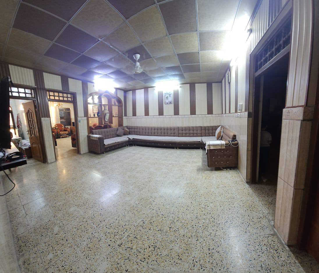 اعلان  18

دار للبيع - حي الرحمة خلف مدرسة جيل الصالح 

200م ( 20م✖️10م ) طابق ونص استقبال هول ثلاث غرف 

💲السعر على تلغرام 
https://t.me/walidhamo
🏢 مكتب النجمة للعقار
📍 الموقع: بعويزة – قرب محطة السادة
📲 ***********
📲 ***********
