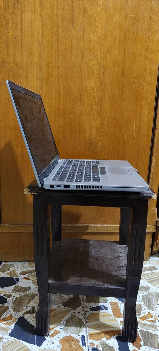 السلام عليكم
حاسبة dell 
بمعالج كور i5 الجيل العاشر
الرامات 16
الهارد 256
وياها ماوس وماوس باد وجنطة
السعر 300 قفل


**إذا كنت صاحب هذا الإعلان وتريد حذفه لأي سبب، رجاءا أرسل رسالة إلى الدعم الفني**