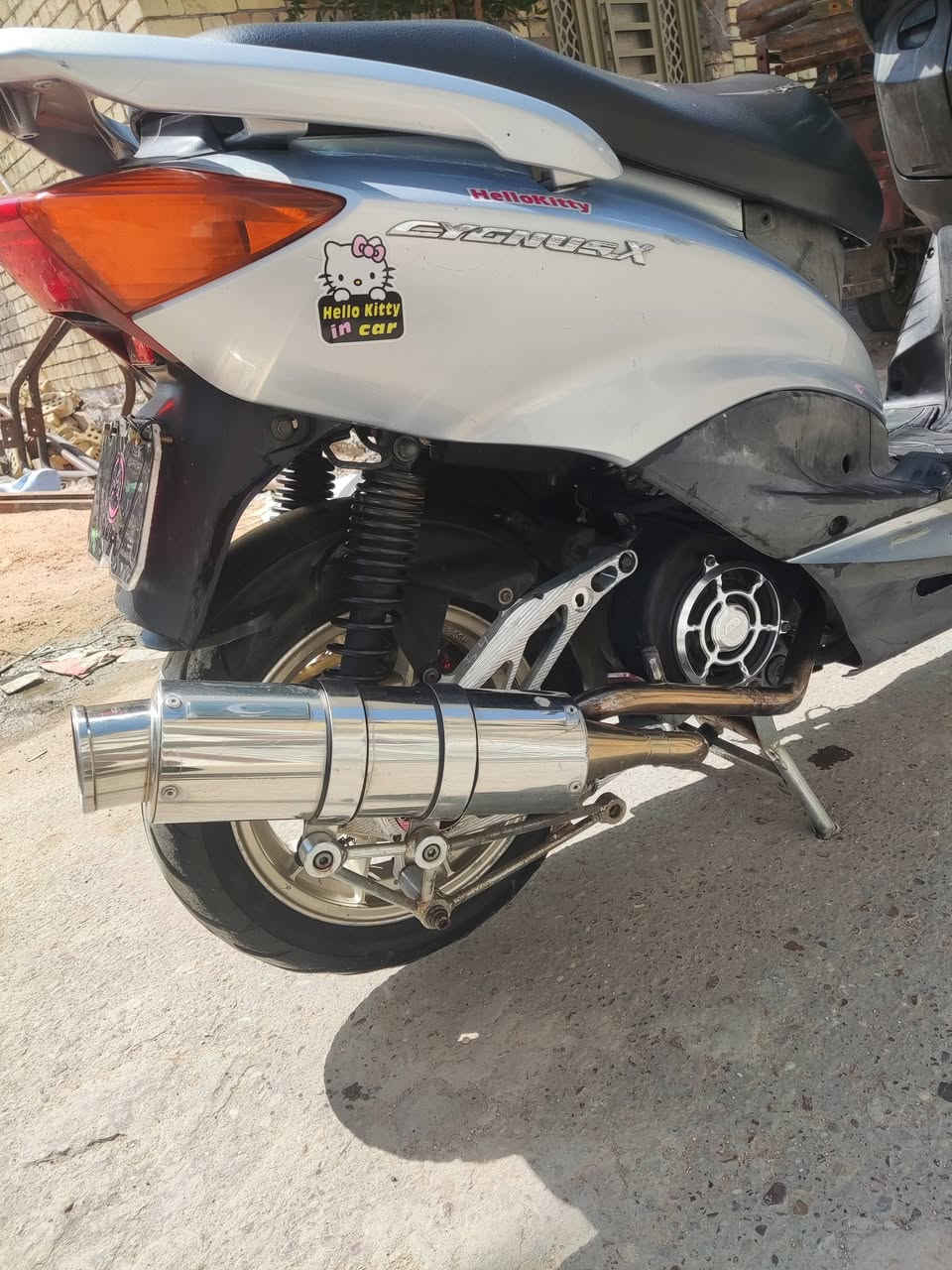 السلام عليكم دراجة سكنس نثية ياباني ١١٠ دراجة صارلها ٣اشهر منزلها من الرمبة مكفولة كفالة عامة دراجة بيها تزويد مكينة بلادية سعر مليون وخمسين مكاني بغداد الشعلة وإذا ما يعجبك السعر أعبر المنشور


**إذا كنت صاحب هذا الإعلان وتريد حذفه لأي سبب، رجاءا أرسل رسالة إلى الدعم الفني**