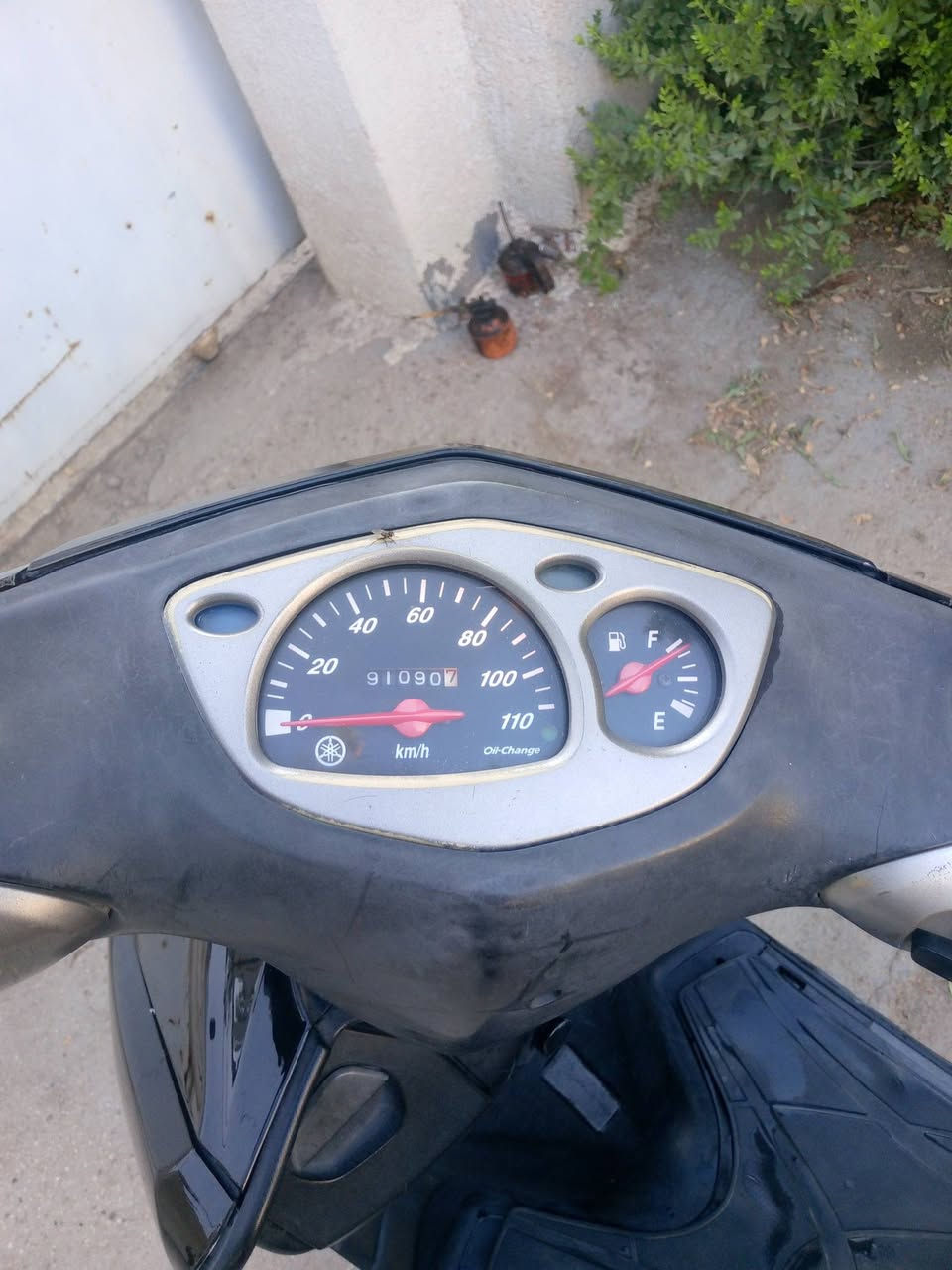 سكنس للبيع ***********
سكنس 110 مجفته تجفيت اصلي جديد هندر واحد بأي وقت سلف يشتغل بس ثكيل اتوقع باتري ضعيف تايرات زوج جدد بريكات امامي خلفي كابريتر بلادي الدراجه نضيفه كلش  نقصهه ترتيب بالكهربائيات مال اشاير والسلف ثكيل السعر 450
