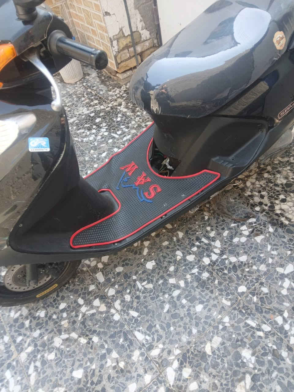 من رخصت مدير الكروب سبيسي ياباني للبيع دراجة مامفتوحة جاهزة سلف هندر كربئيات كلة شغالة الاستفسار على الرقم *********** العنوان ميسان كميت
