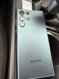 للبيع اس ٢٢ الترا ذاكره ٢٥٦ الون زيتوني شرق اوسط نظيف كلش بدون غراض  م...