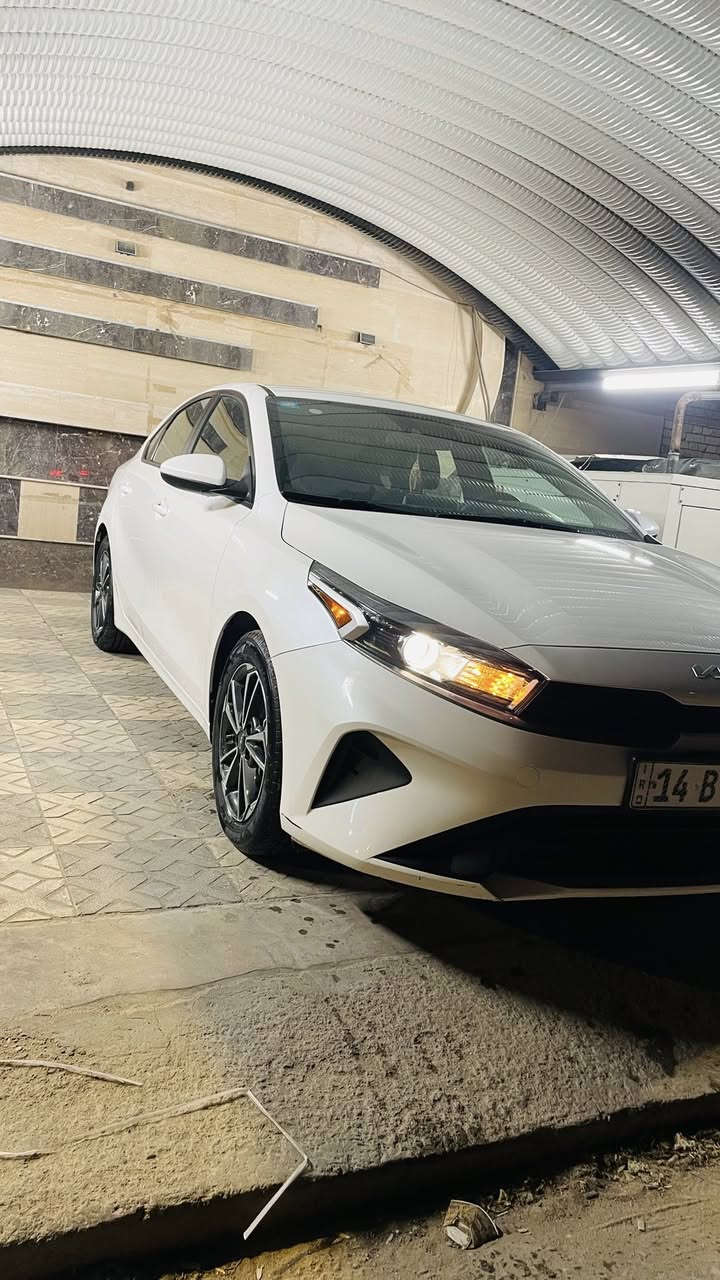 السلام عليكم كيا فورتي 2023 وارد امريكي معوقين مكفوله تغرير مواصفات اعتياديه ويل كب رادار امامي كامره دواره وبعد باقي مواصفات السعر 163 ورقه ***********
