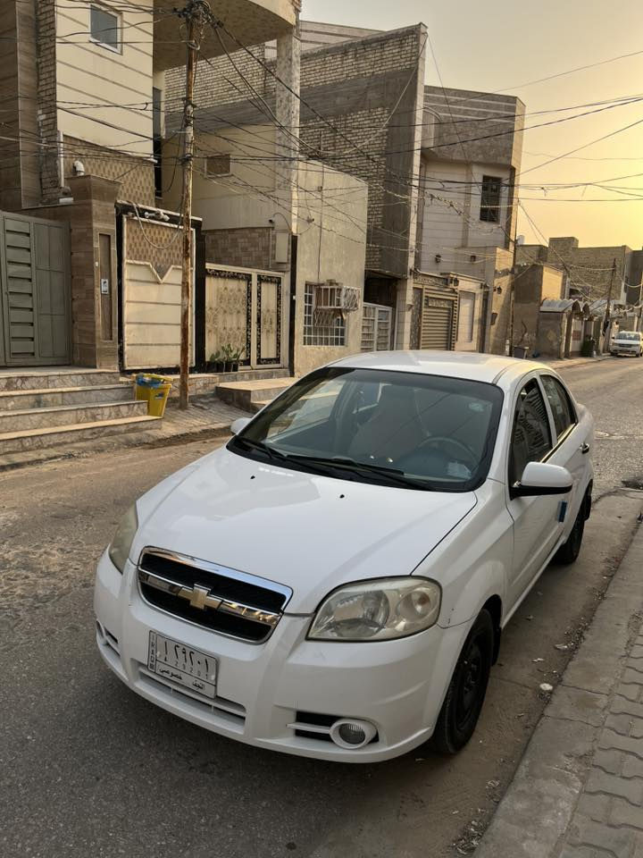 السلام عليكم للبيع افيو 2009 مفتوح بيها قطعتين وجاملغ الامامي مصلح ضربه بسيطه ودحجه مامصلحه جاملغ خلفي كير مكينه شرط الفحص  شاشه+ كامره خلفيه شد تبريد ثلج ماناقصه السياره شرط مداورالسعر 68  وبيها مجال قليل مكاني نجف رقم ***********
