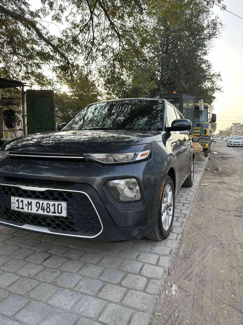 صول ٢٠٢٠ s  السياره ماشيه ١١٥٠٠٠ كم   محرك ٢٠٠٠ دوش 
رقم بغداد باسمي 
 موصفاتهه معروفه 
رادارات جانبيه 
و تحديد مسار 
 وكاميرا خلفيه 
كشنات مخمل 
٣ قطع صبغ 
 
 واتساب ***********
