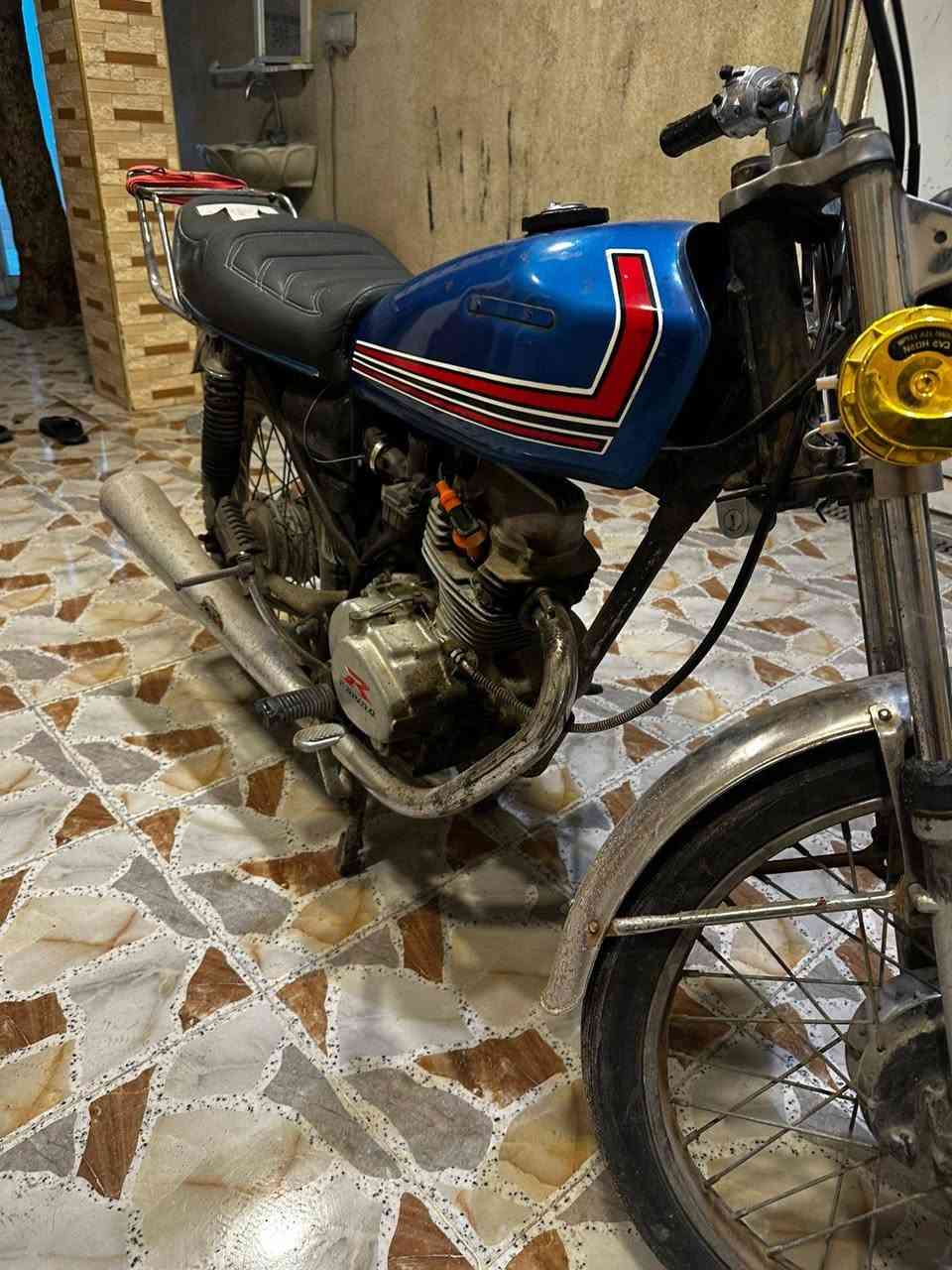 دراجه ايراني نضيفة ومحرك نضيف تجي اشوف بعينك لاستفسار***********متواجد واتساب واتصال
