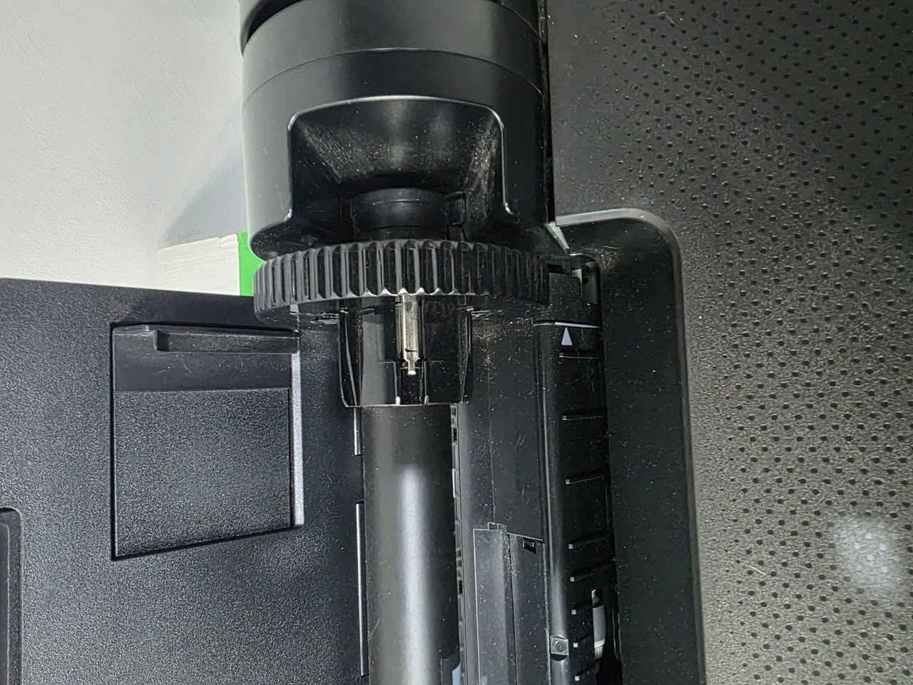 طابعه بلوتر ممتازه من شركه hp عرضهه 36 inch يعني ٩٠ سنتيم مستعمله استعمال كلش قليل اقل السبوعين يعني اخت الجديده 
للتواصل *********** النجف, العراق
