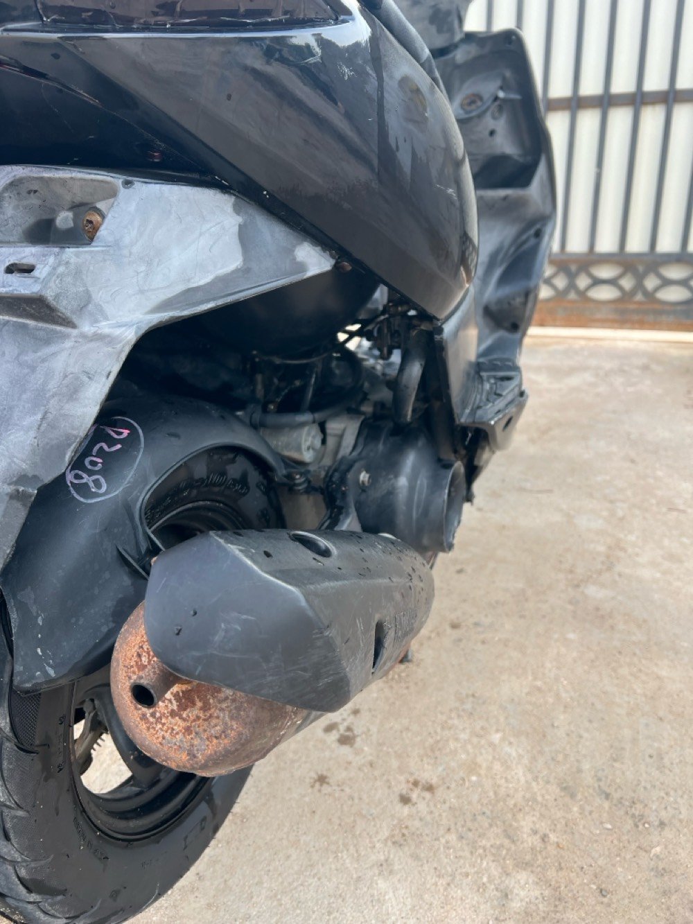 سلام عليكم للبيع ماكس مضلع ياباني مامفتوحه جيب فيتر وافحص شلعه ومعدل كهربائيات كلها شغاله لايت اشاير هورن سلف ملاحظه فقط الباتري ضعيف مكاني البصره قضاء الدير