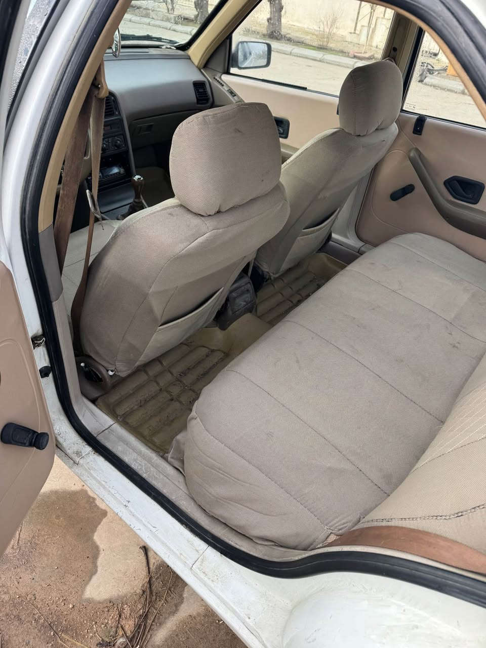 سەرەتا بە ناوی خوای گەورەو مهرەبان
بیجۆ ٤٠٥ مۆدێل ٢٠٠٩ گێڕ مەکینە کارەبای بەشەرت زۆر زۆر توندو تۆڵە تەقەو ڕەقە بەشەرت گەرمیو تەبرید زۆر بێ عەیبە 
سەیارەکە ناو دەری زۆر جوان ماوەتەوە دەعمی نییە رەسمی سۆنەرەکەیم داناوە سعری ٥٢ گەڵام ماجالی تیایە 
لەسلێمانیم ***********
*********** السليمانية, العراق
