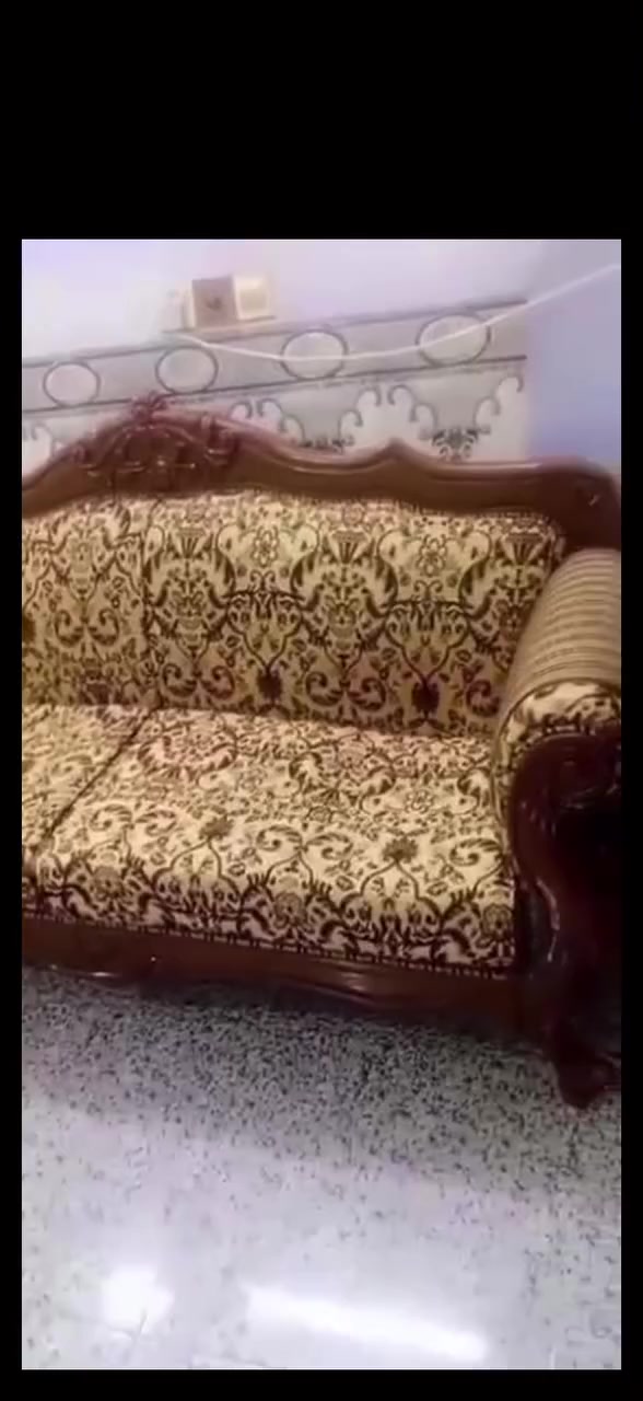 تخم اخو الجديد 
للبيع مستعجل 
المكان حي الجامعه 
السعر 400 وبي مجال 
@إشارة


**إذا كنت صاحب هذا الإعلان وتريد حذفه لأي سبب، رجاءا أرسل رسالة إلى الدعم الفني**