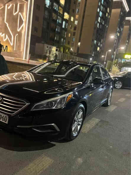 السلام عليكم شباب عندي سوناتا 2017 وارد امريكي حادثها بابين جهة السكن مبدلات ومصبوغات وبالعراق بيها جاملغ خلفي جهة السائق صار بي صبغ السيارة كَير ومكينة مكفولات وتبريد ثلج السيارة رايدها ب 121$ وللاستفسار اكثر الاتصال على *********** بغداد
