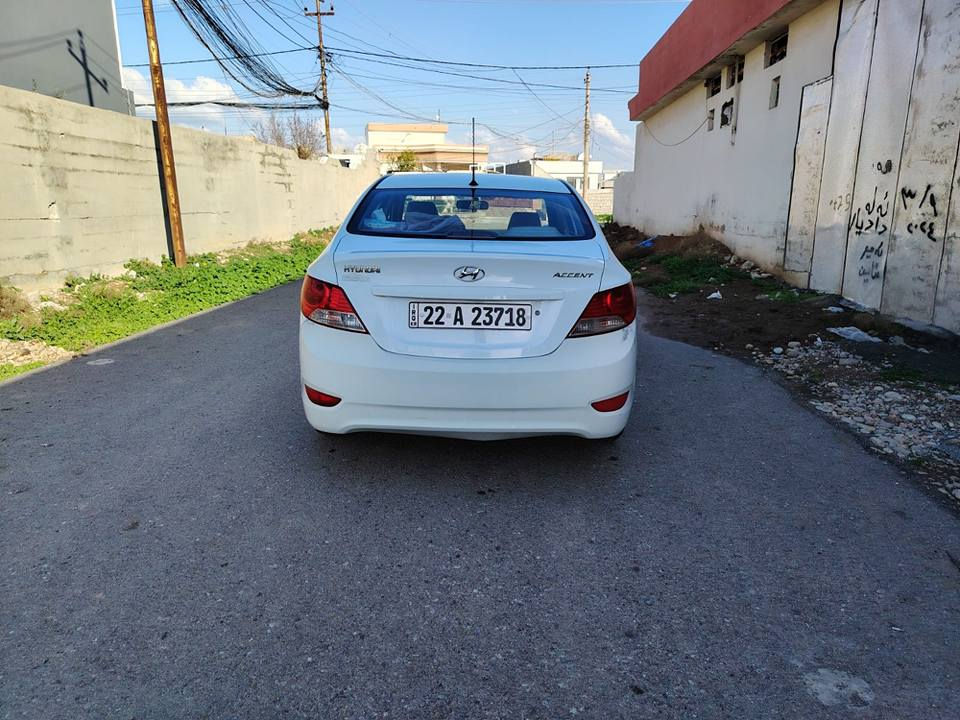 هوندا ئه كسينت موديل 2012 خه ليجى
بى سبوغ و ليدراو ته نها 2 په له ساردى هه يه زور بچوكه 
مه كينه گه وره  گير عادى
گير و مه كينه به شه رت نه كراوه ته وه
تةبريد بةشةرت🥶
تاخم پيش و پشت تازه چاكراوه چوار تايه ى تازه ى بو به ستراوه
ته قه و ره قه ى به شه رت
سه نه وى هه تا كو 2027 تازه يه به ناوى خومانه
كوبونى به نزينى هه يه
شوين كركوك
*********** واتساب و فايبر كركوك, العراق
