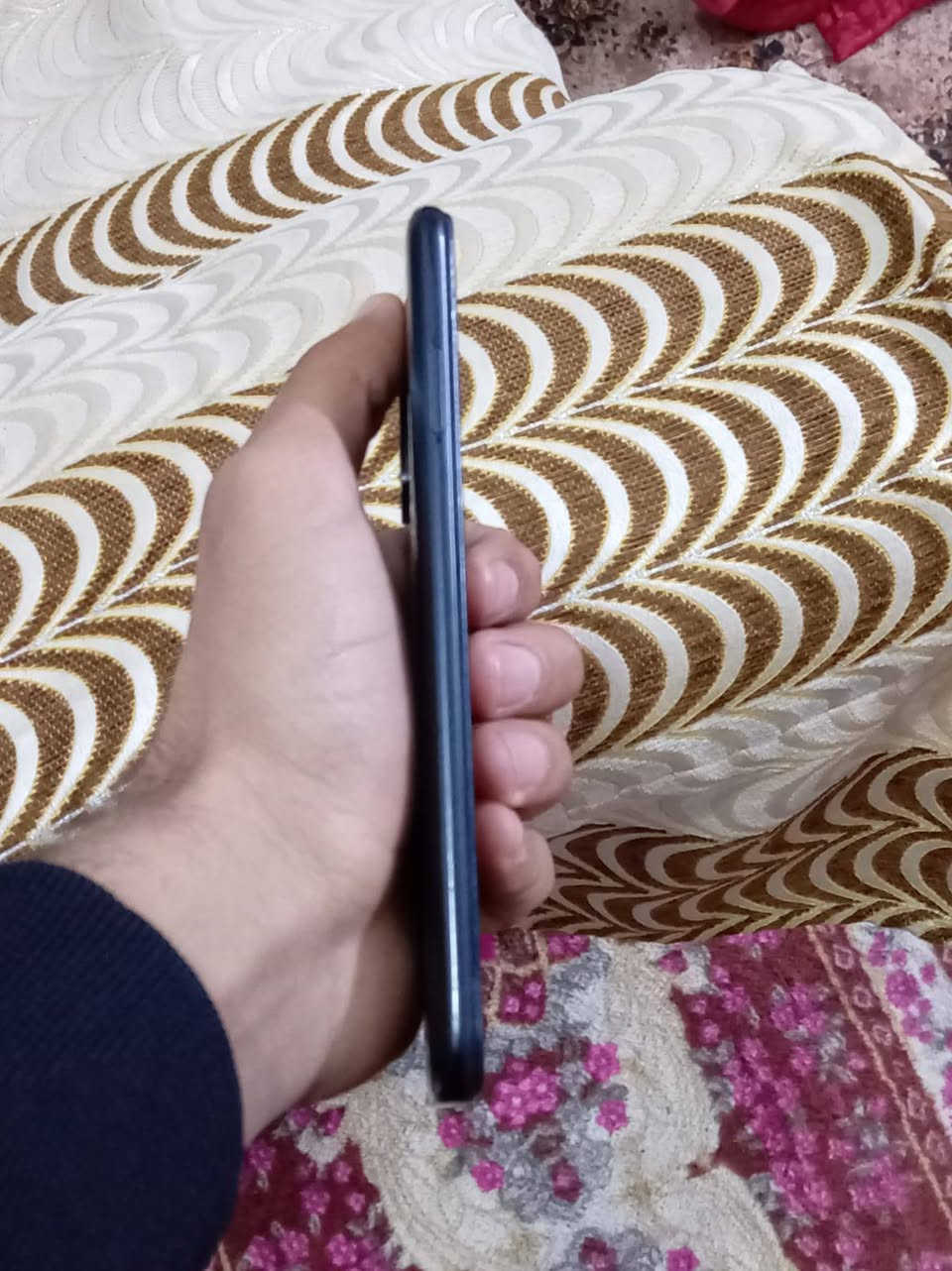 تلفون للبيع نواعه ريدمي نوت 10برو 5جي الذاكره128تلفون حلو ابد ما طاب تصليح كلشي شغال بي فقط الشاشه مكسوره وبسعر مناسب أو مراوس بايفون7بلاص او8 موجود عل خاص او الاتصال***********
