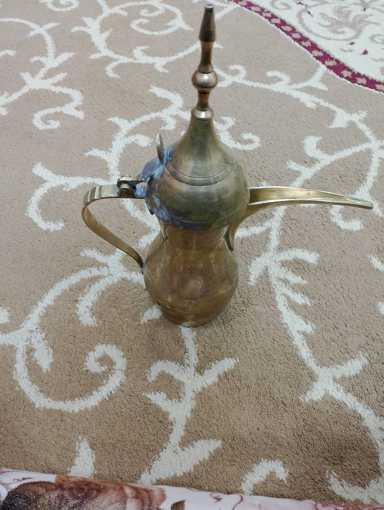 للبيع رقم الهاتف ***********
