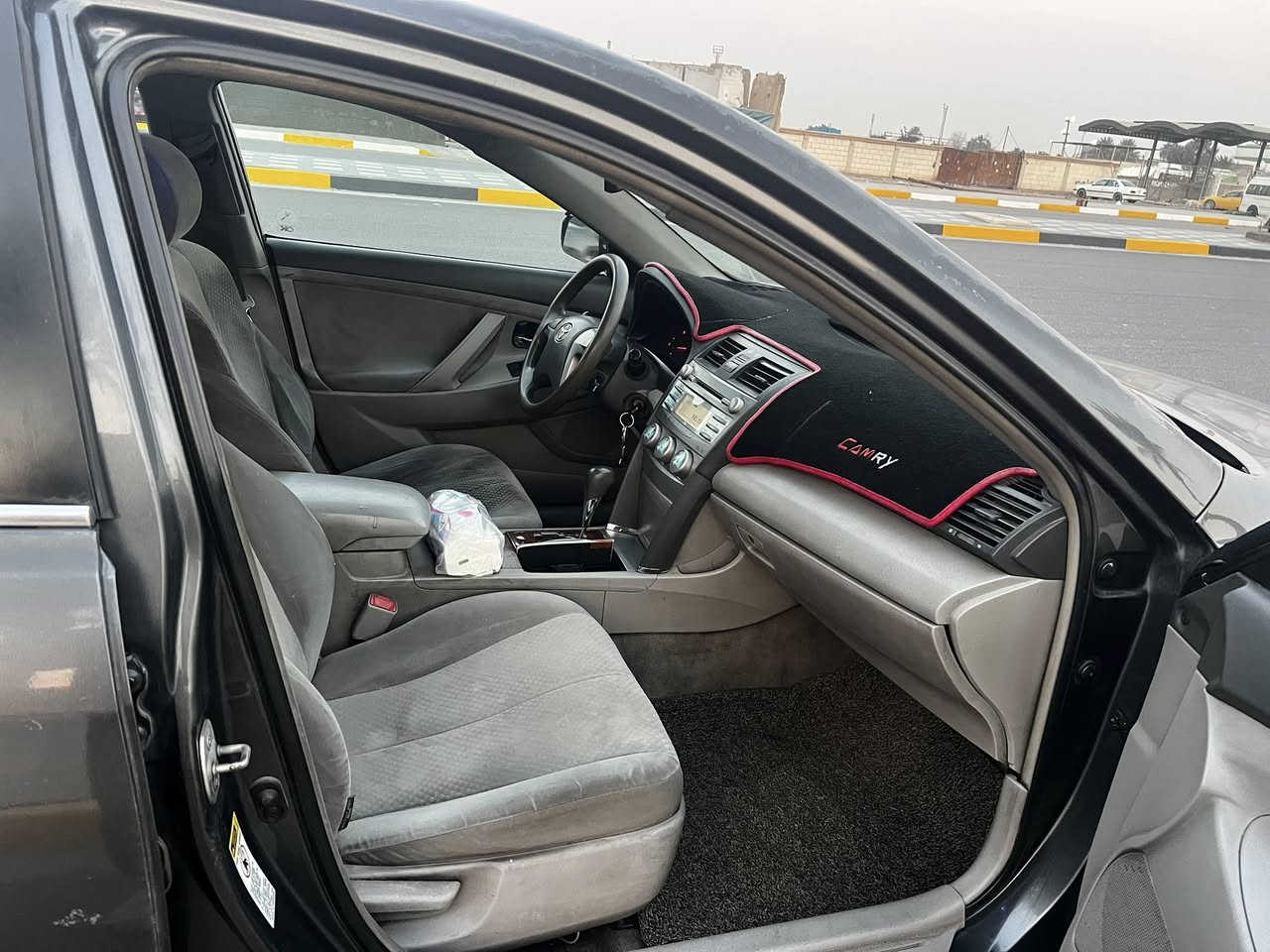 السلام عليكم ..،كامري 2007
رقم بغدادبأسمي
مكينة 2400
وارد السيارة حادثه خلفي الصندوق
تابرات صدر نطيف
محرك جيد 
الللون فيلي السبارة شويه جارده ماصابغه 
العنوان بغداد البلديات 
السعر (90 )وبيه مجال
***********
