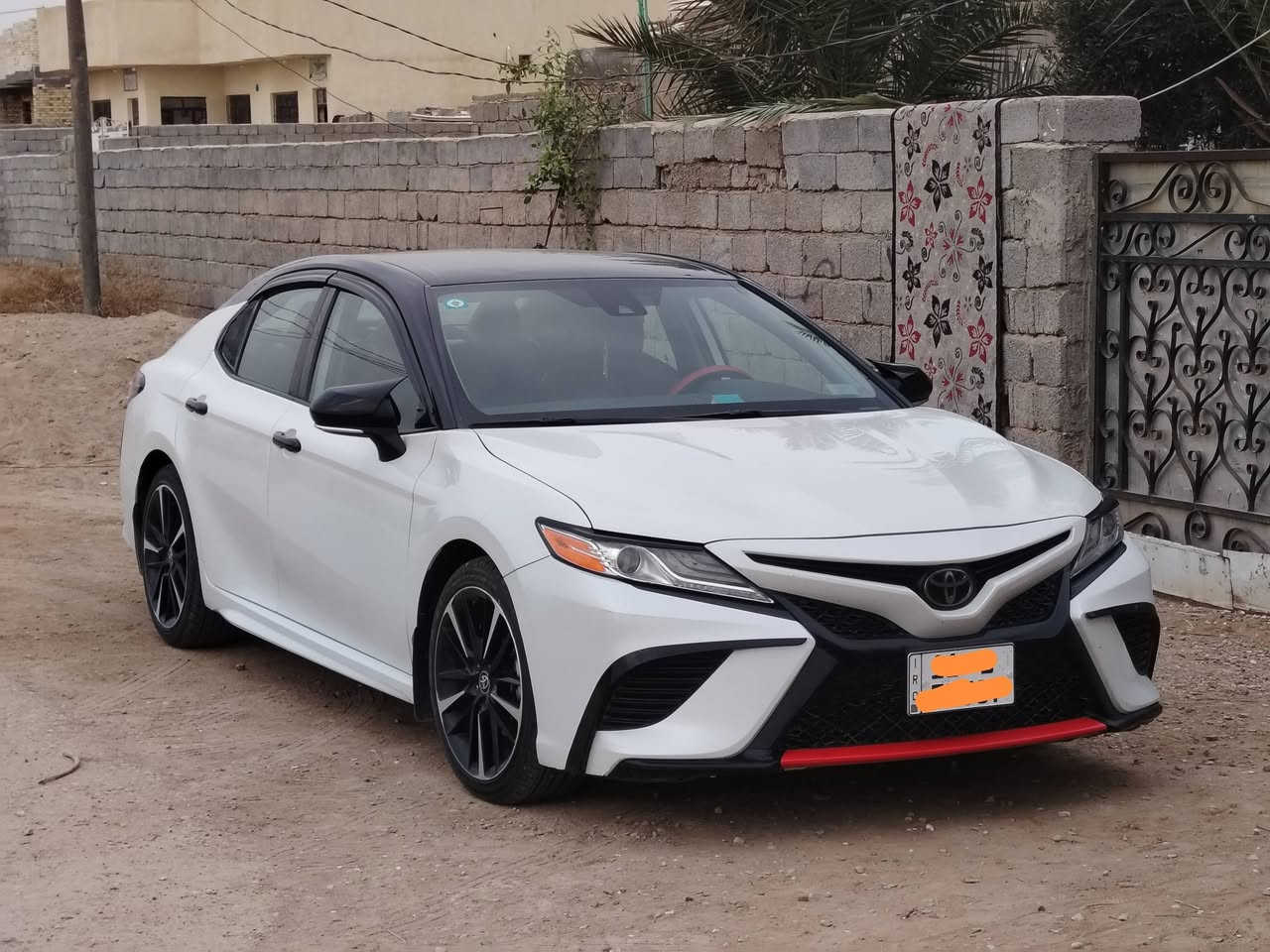 سلام عليكم
كامري xse موديل 2020
رقم بغداد بسمي
حاثه موضح بالصور 
فول مواصفات عده الفتحه
  شاشه وكامره
تشغيل عن بعد
اشاير بلمري
 تو كلر
4 سلندر
3 انضمه قياده
سايد بريك بصمه 
هوت هولد
شاحن واير لس + شحن لاسلكي
اناره داخليه + ترحيب أبواب
بصمه
كشنات كهرباء وتدفئه
 ستيرن تحكم
 مانع تصادم+تحديد مسار 
تبريد قطعتين
داخل احمر جلد
تتخم تاير جديد
سياره ماشيه 68 الف كيلو
السعر 200
مكان السياره كوت
***********
