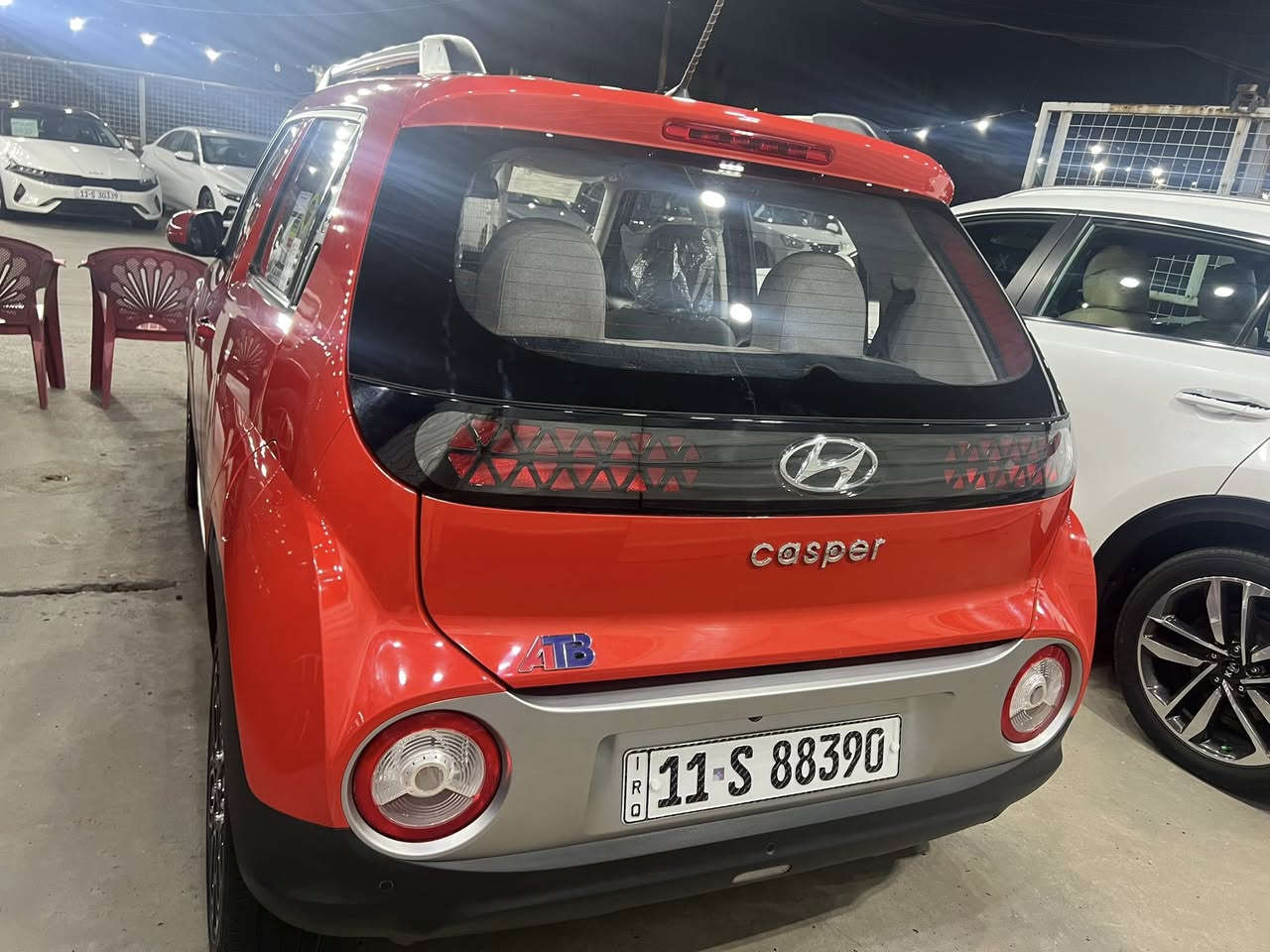 السلام عليكم عندي هونداي كاسبر خليجي مو كوري ضمان شركة هونداي كفالة عامة من كلشي ماشية 6 الاف وفول مواصفات السعر 128 ورقة للاتصال ***********
