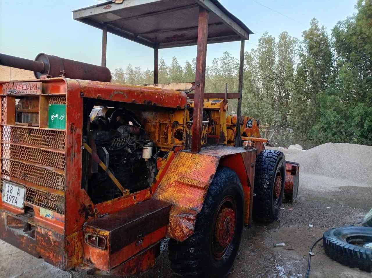 شفل كاوسكي موديل ٩٢ للبيع محرك وكير ودفع ورفع جاهز من كلشي رقم انكليزي بسمي تحويل ثاني يوم مكاني نجف سعره ١١٠ وبيه مجال رقم راعيه مكلف بلنشر ***********رقم راعيه
