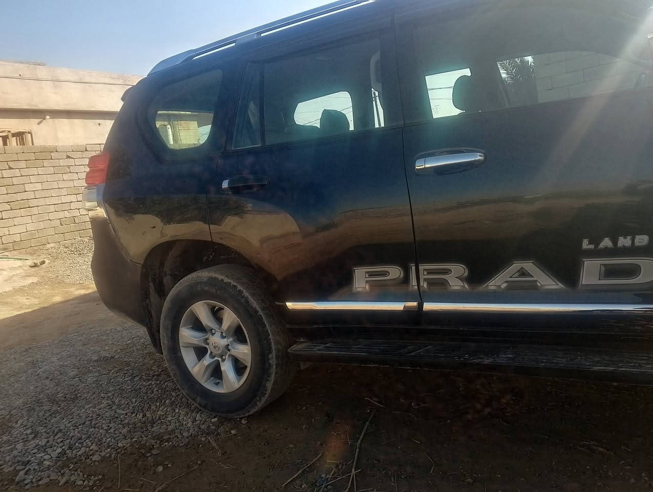 ابرادو للبيع بدون صبغ موديل ٢٠١٠ حجم المحرك ٢٧٠٠رقم دولي صلاح الدين بيه تقحيل بل قماره شي قليل العنوان صلاح الدين بيجي رقم ***********
