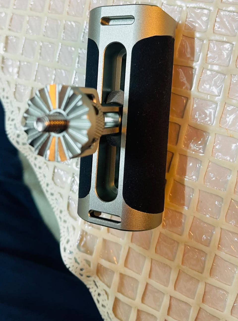 قبضة بهذا الشكل جديده و كامله 
السعر 15 الف 
يوجد توصيل لكافة المحافظات


**إذا كنت صاحب هذا الإعلان وتريد حذفه لأي سبب، رجاءا أرسل رسالة إلى الدعم الفني**