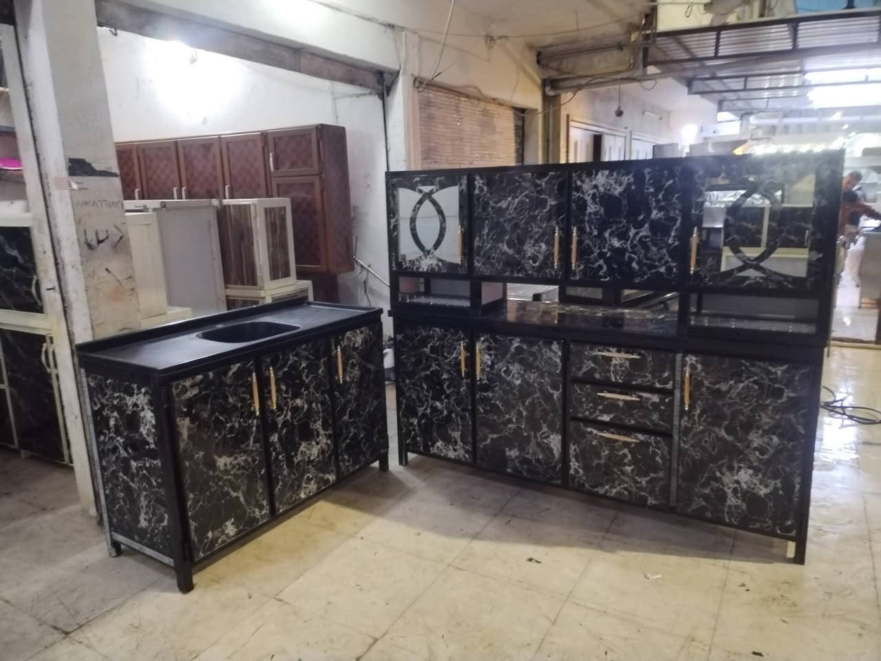 كاونتر ثلاث قطع النظافه 95% سعر 310 بها مجال(***********)(***********)
