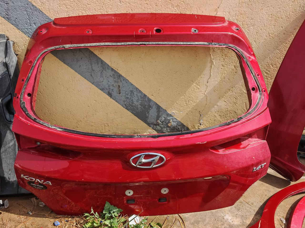 السلام عليكم مواد احتياطيه كونا حديث اسعار مناسب *********** بيه واتساب المكان ديوانية
