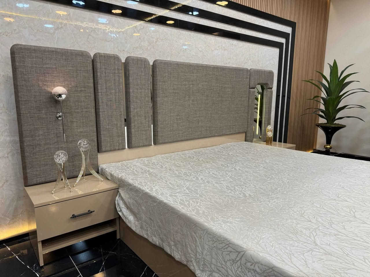 *موديل   ليان       المودرن*

*10 قطع              كنتور ملحق 3 متر*

*1- ضهر بلوك*

*2- برغي وچوي حديد*
  
*سرير  مخزن*

*5- شغل درجه اولى.* المدائن, بابل


**إذا كنت صاحب هذا الإعلان وتريد حذفه لأي سبب، رجاءا أرسل رسالة إلى الدعم الفني**