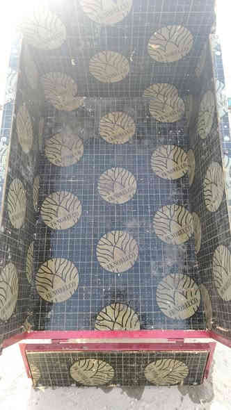 ستوته شحن ٥بطاريات دبل للبيع أو مراوس السعر مليون ١٠٠ وبيه مجال ***********
