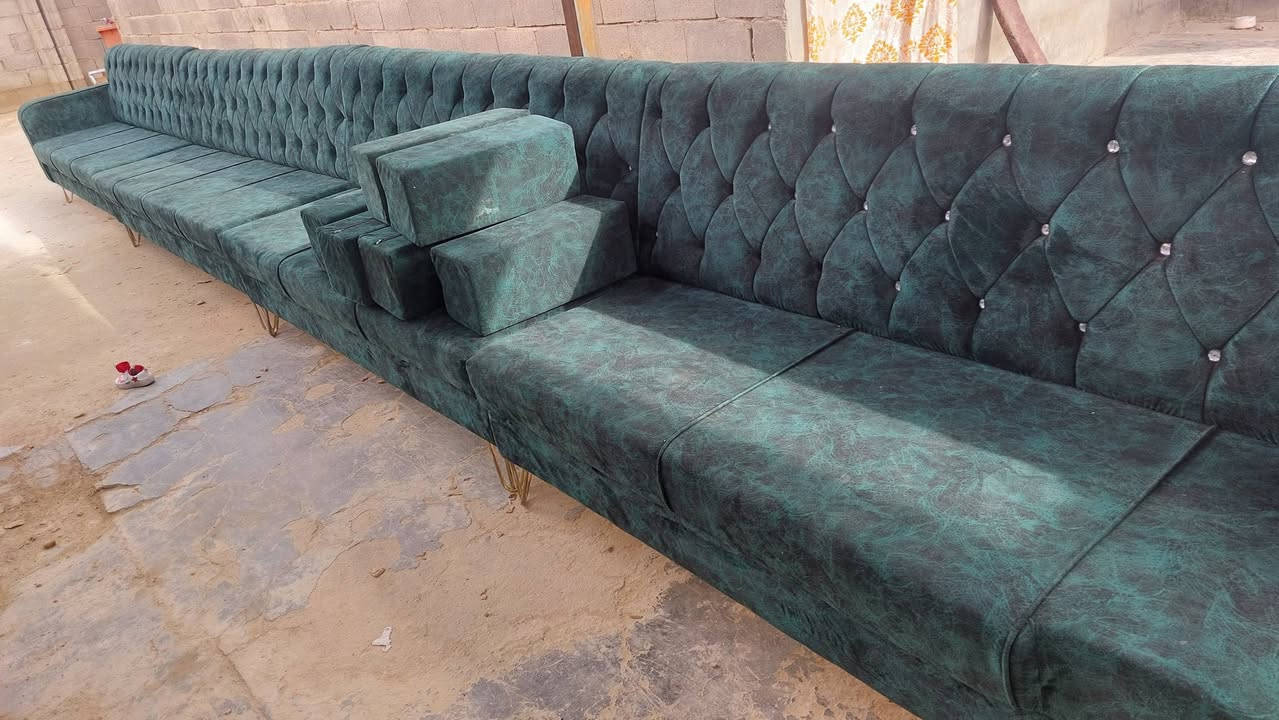 تخم قنفات فصال جديد مستخدم اقل الشهرين 
سفنج اصلي خشب حطاطه نوعيه جيده 
للبيع يرهم مده اقصاد نقد مناسبات جدا 
***********
