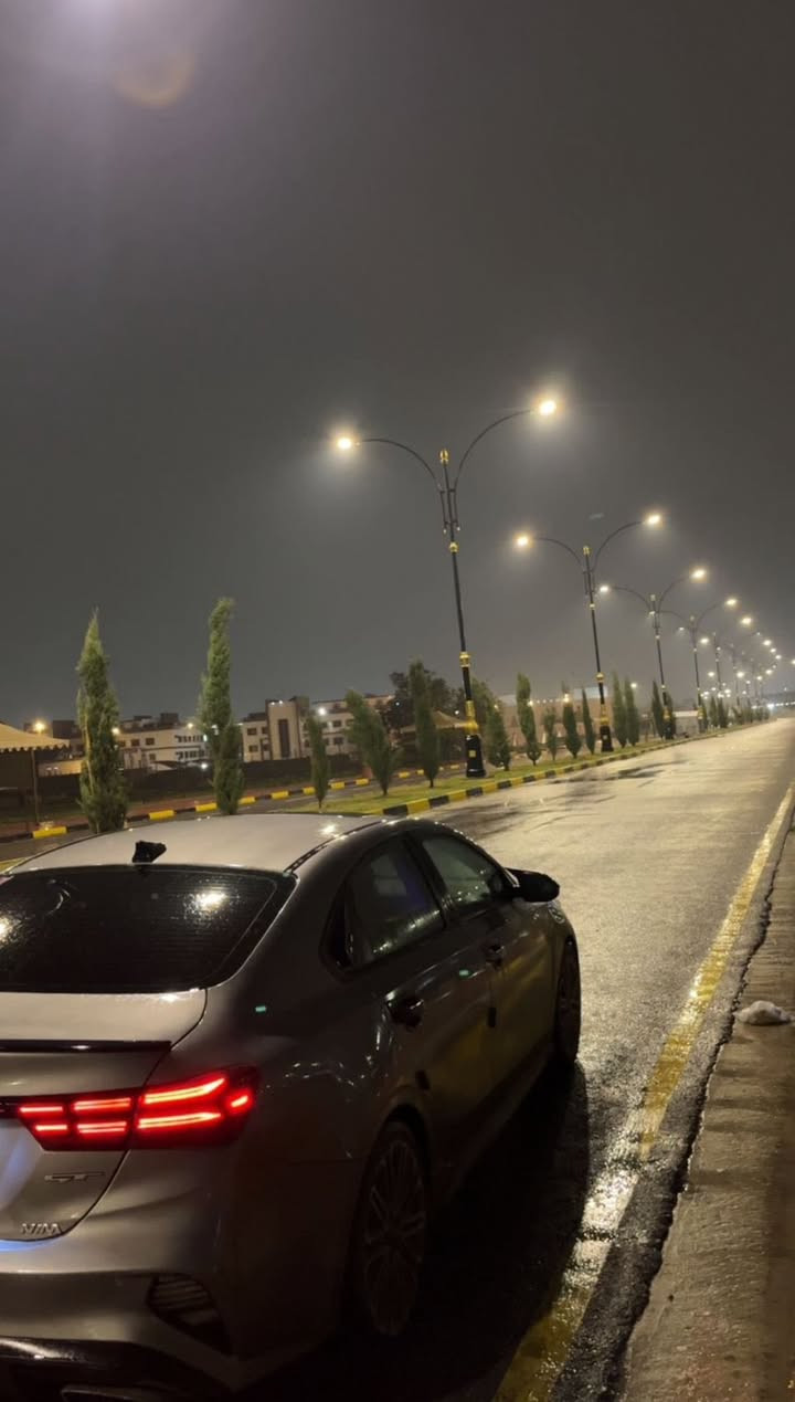 سياره كيا فورتي GT 2024 
ضررها قبغ صندوق +جاملغ امامي بدون دواخل 
شرط التحويل 
مواصفات :
فتحة سقف
كشنات كهربائيه 
كشنات حار + بارد 
قطعتين تبريد 
رادار تحكم
كاميرا خلفيه 
سياقه أليه 
بصمه تشغيل عن بعد 
مثبت سرعه
اناره وتحذير 
نقاط عمياء بالجانبين 
ماشيه 52 الف كيلو متر
محرك : 16 تيربو 
مكان السيارة موصل حي العربي 
للاستفسار اتصل على الرقم ***********
