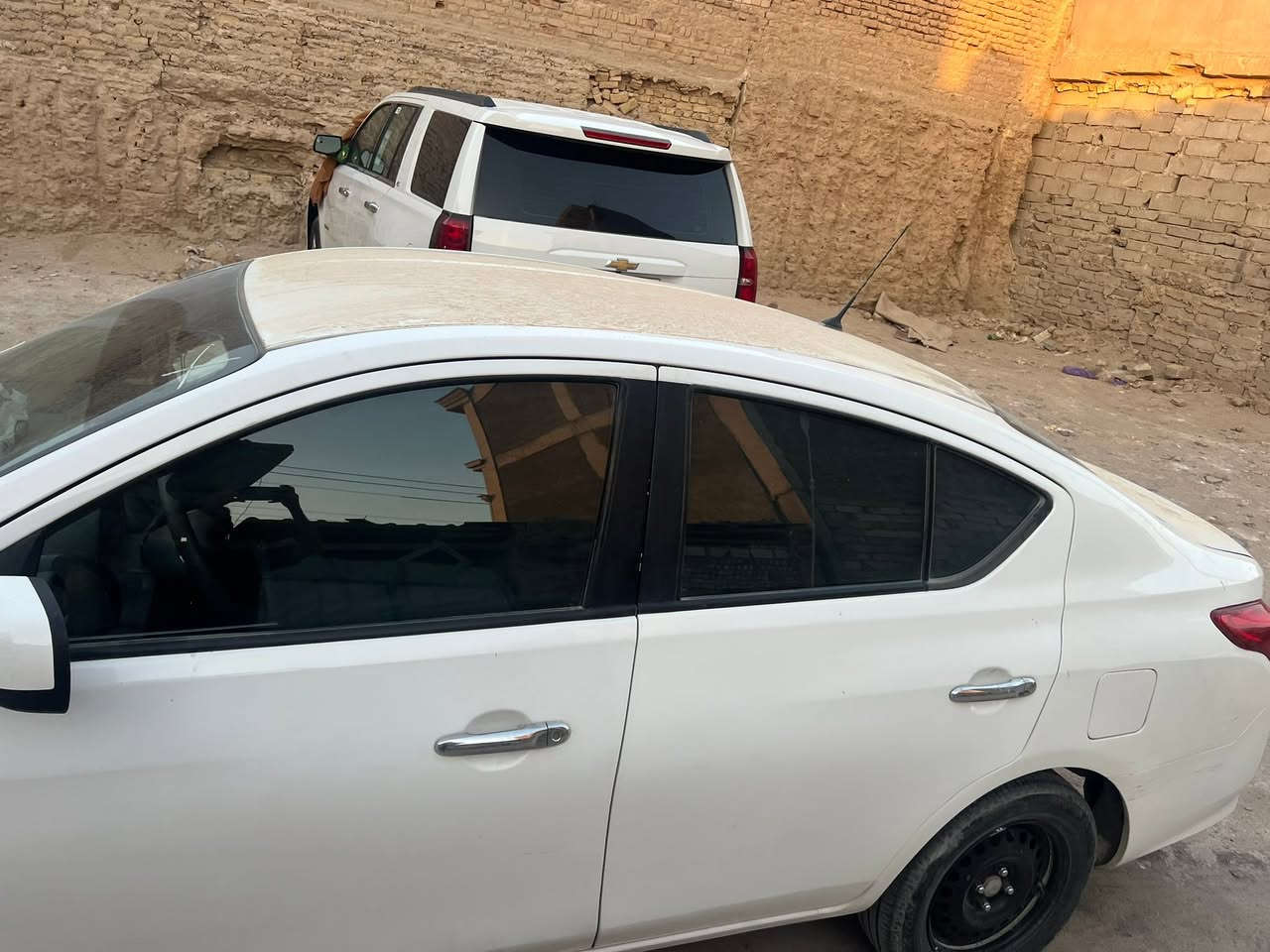 سني موديل 2024 هندي بليتة الزركة
دخول جديد رقم بصرة سنوية جديدة ب اسمي 
حادث بل امارات جاملغات خلفية وجنطه+بارد جاملغ امامي لاايمن بعدني مامسوي 
سيارة جاهزه للأخير كير مكينة تبريد حدادية جاهزه 
ماشية 60الف
مكاني/البصرة
غير متواجد بلفيس
الاستفسار 
***********
