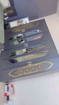 غرفه نوم للبيع استخدام ٦ اشهر  نضيفه جداً نضافتها ١٠٠٪١٠٠ ٨ قطع + وياه...