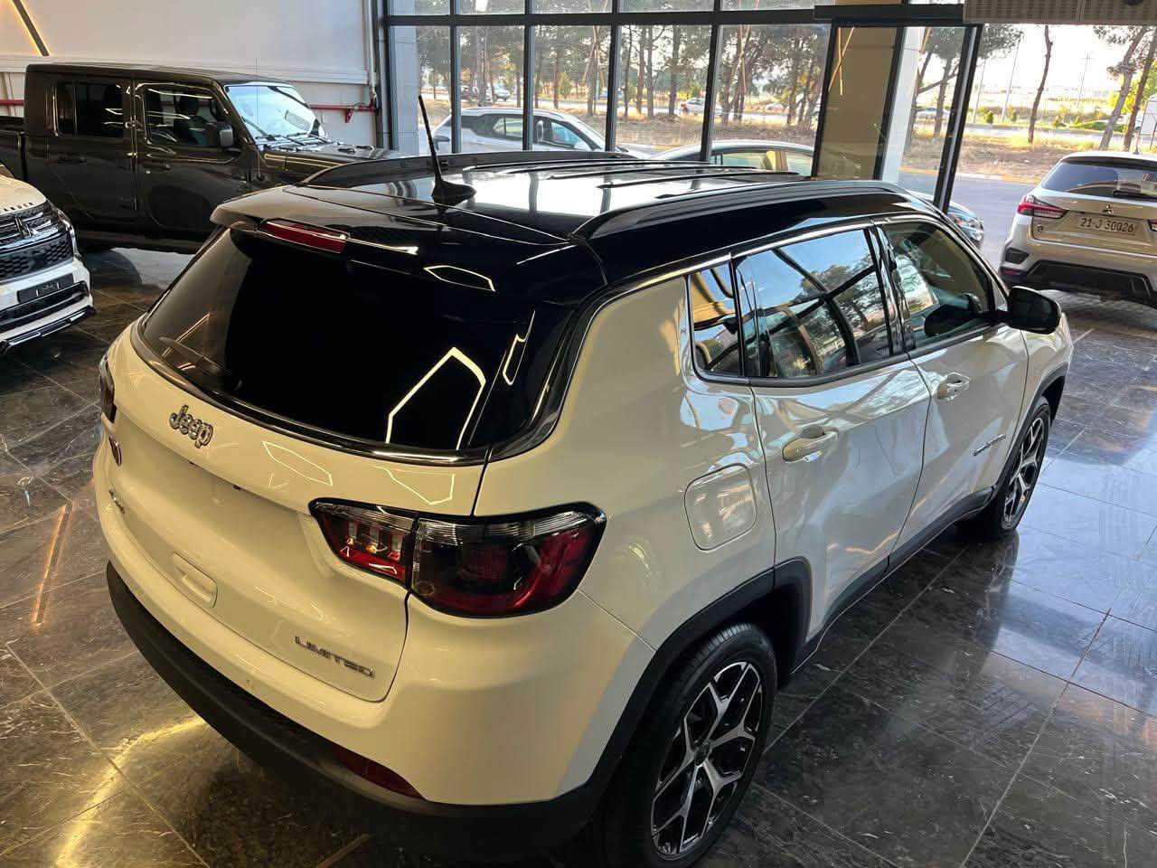 JEEP COMPASS LIMITED * 4X4 * Luxury SUV

2025

 31,000 Miles

‎بوياخ نييه   ( بدون صبوخ )

‎نرخ : کۆمێنت بكه  (  للسعر اكتب التعليق  )

‎کۆمپانيای هەرێم عثمان سعيد بوبازرگانی ئۆتۆمكى كىى✅ بێل لە کوردستان و عێراق و دەرەوەی وڵات 
‎📍ترمينالی نوێی سلێمانی بەرامبەر هێزەکانی ( ٧٠ )

‎شركة هەریم عثمان سعید للتجارة کافة انواع السيارات في خارج و کردستان و العراق 
‎📍ترمینال جدیدة السلیمانیة مقابل قوات مسلحة ( ٧٠ )

📱 *********** - ***********
