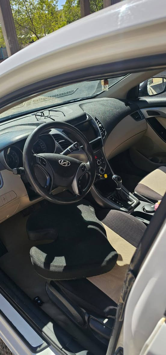 سلام عليكم سياره للبيع فول مواصفات شاشه تحكم ستيرن شاير بالمري فتحه سياره خير من الله مديل (2016)  المو شراي لا يتعبني  الرقم ( *********** ) السعر (110)
