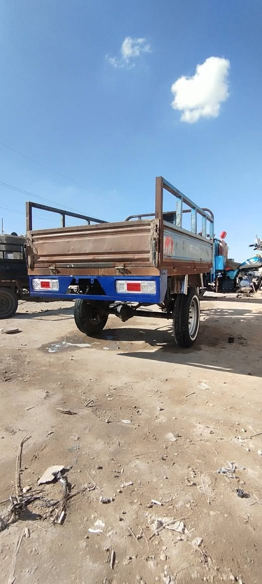 السلام عليكم 
ستوته للبيع موديل 2016اوراق أصولي المكان الحمزة الشرقي السعر الاتصال على الرقم ***********
