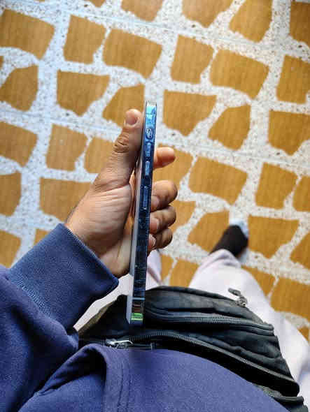 ايفون13برو ماكس ذاكره 512مبدل فقط بطاريه 100حاليا ويا كارتون وكيبل بي فطر بالضهر وفطر بسيط من جوه بالشاشه بدون سواد ولاخضار ولاخط
سعره 475الف 
مكاني ديالى
***********
