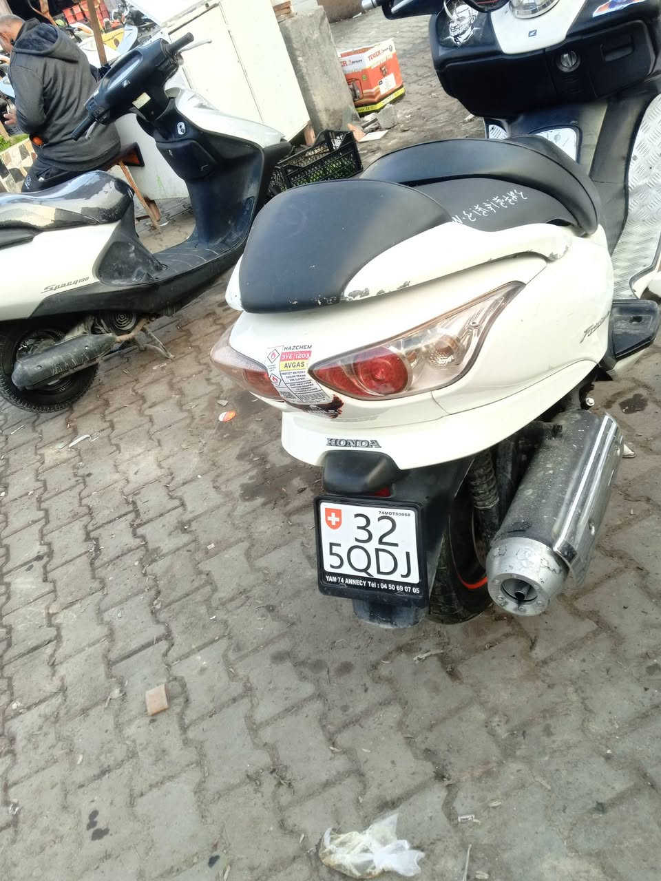 فورزا صفر 8 للبيع
دراجه مامفتوحه
نظوح ماكو والحمد لله كهربيئيات خير من الله 
بس كلوب اشاره عوزها
شلعه خير من الله 
مكاني كوت 
***********
