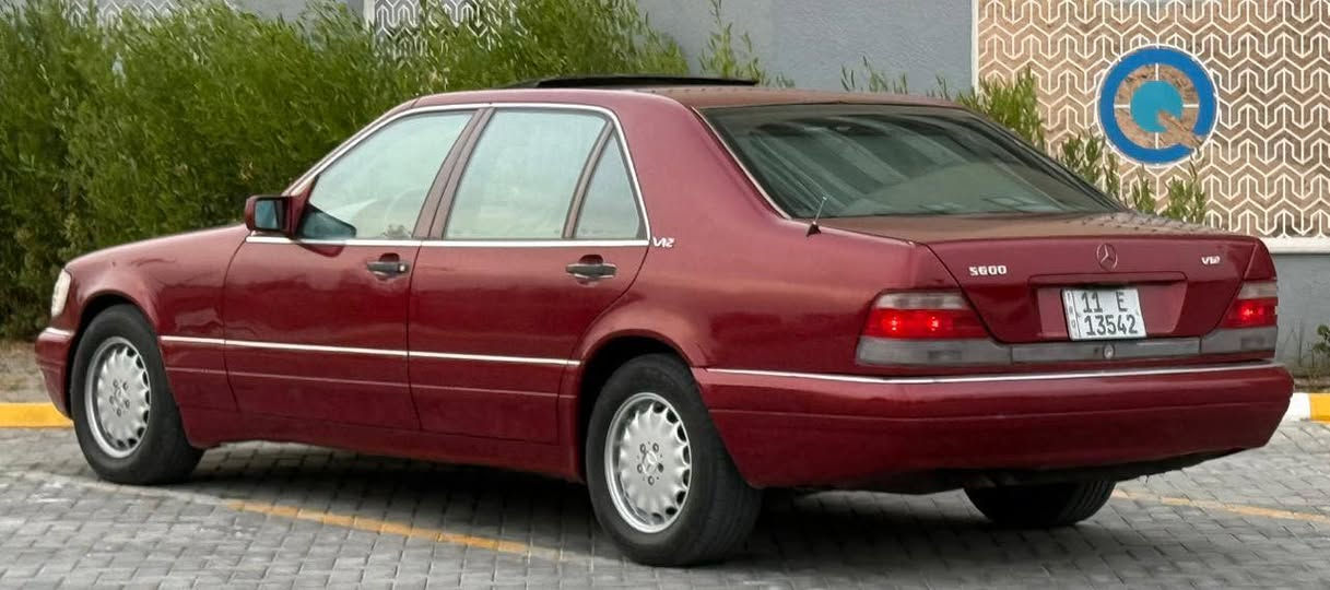 مارسيدس شباح موديل1994 v12 سلندر
موصفات ال12 سلندر معروفه 
بيبان 4شفط
صندوك شفط
تحكمات كشنات 4بيبان كهرباء
ستيرن كهرباء 
اريلات بك بلادي 
فتحه
كشنات جلد بلدي اسود كله على بلادي جديد 
ويل وتايرات اصلي وجدد
السياره مابيه اي نقص جاهزه من كلشي كير مكينه كهربائية 
صدر جديد ترايها لبصره 
رقم بغداد باسمي الجديد هزه جديده
بيع فقط السعر 88 ورقه وبيه مجال بسيط 
مكانها الدوره حي الصحه 
***********
