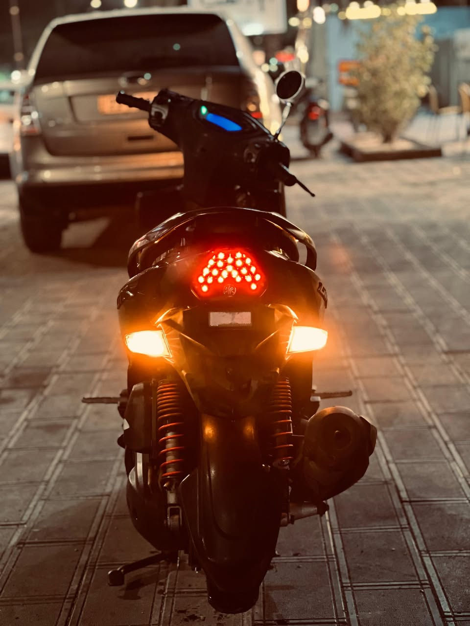 gtrالدراجة شلعه ومعدل يعني ما شاء الله  مصارلها اسبوعين من نزلت من الرمبه عل  كفاله نبيع كفالة عامه انطيكياها السعر1400 وبيهة مجال بسيط  الميعرف بيهن  لايسولف السوگ معلگ الشراي يتفضل خاص  واتساب او رصيد 
***********
🤍.
