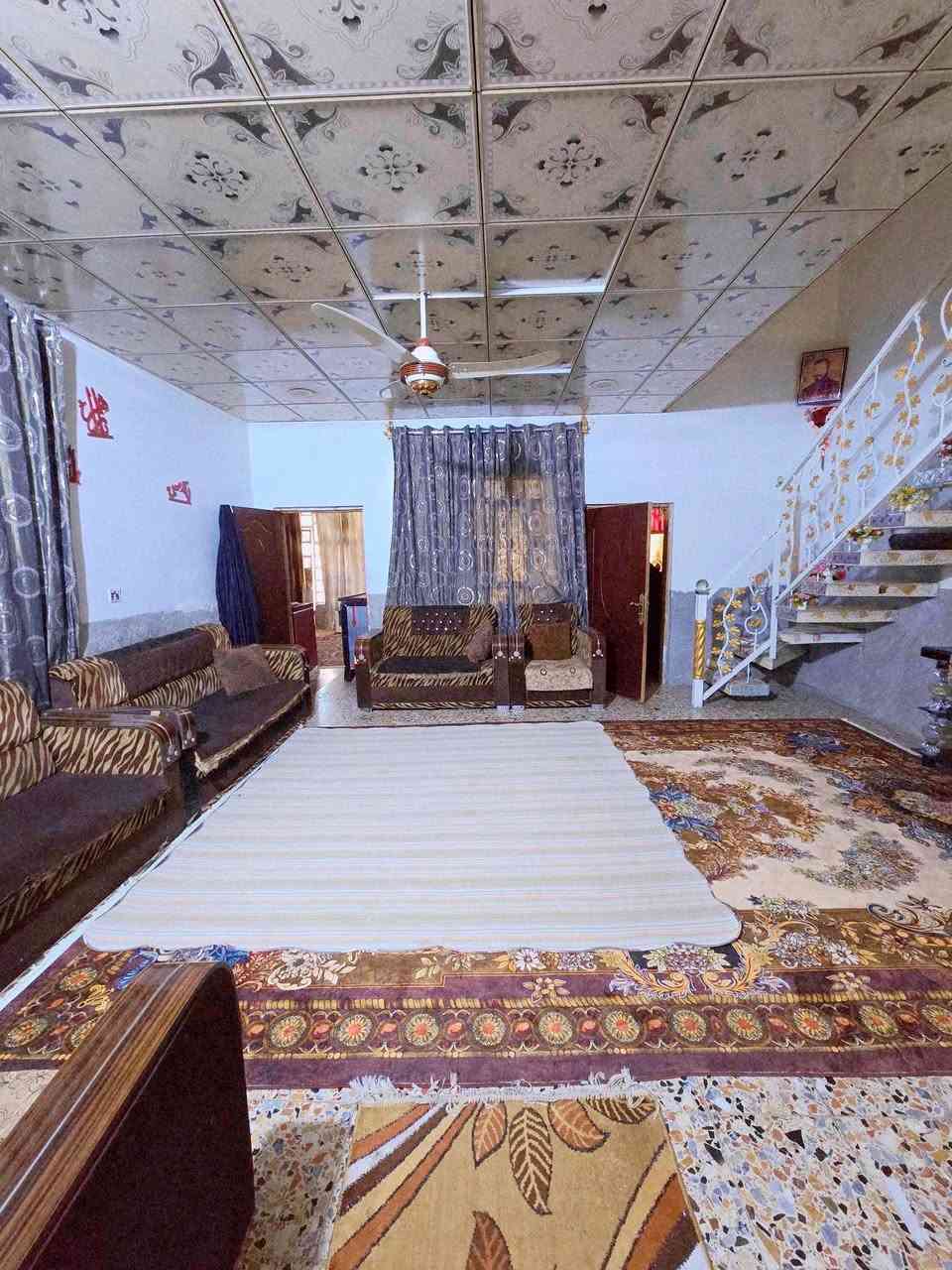 ٢٠٠متر ٤٧مليون. 🏠💰 يحتوي على غرفتين نوم صاله مطبخ صحيات استقبال كاشي بورك سيراميك جاهزة 🛌🛋️ تجعيب وبناء بلوك عكاد 🧱🏗️ يعلو نص متر عن شارع رئيسي 🛣️ عنوان الدار النجف الأشرف كوفه براكيه شارع سيد حبيب قرب حسينيه ابا الفضل ع. 🕌📍 عنوان المكتب الكوفة شارع المعمل قرب شارع المطار القديم مجاور صيدليه بلال مقابل صيدليه زحل جوار شارع سيد حبيب 🏢🗺️
*********** 📞
*********** 📱
