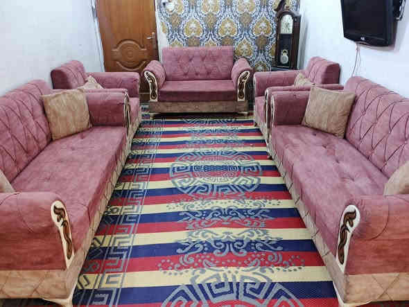 تخم 10 مقاعد شرط تكمه بدون اضرار ب 225
***********
