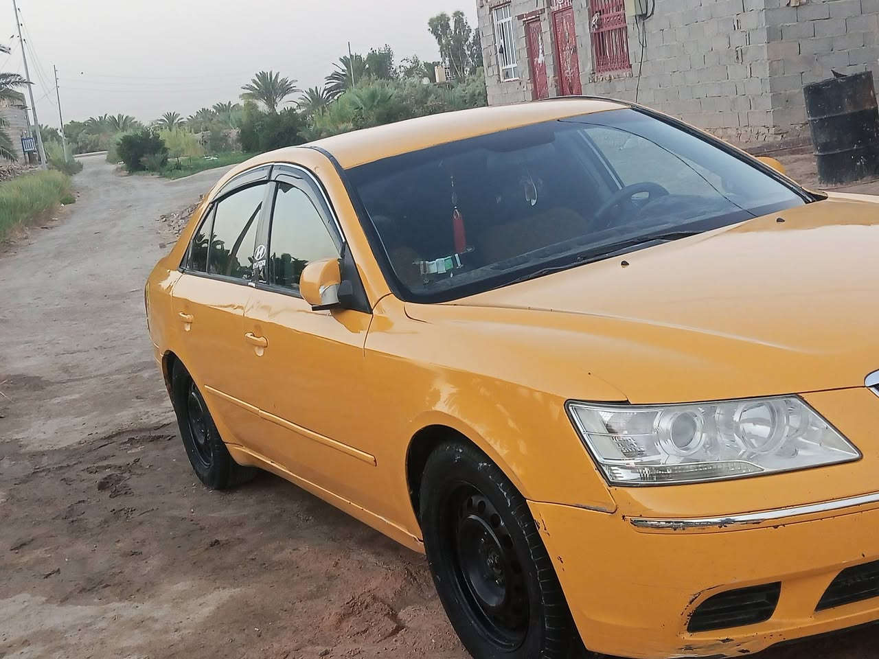 السلام عليكم سوناتة امريكي السيارة بية بجم مابية كصة  مكفولة من العيب الشرعي فقط مكينة وكير وتبريد جاهزة حدادية 70 بل مية تخم تاير دوشمة ام النحلة جديدة رقم انبار مشروع وطني ومداور ثاني يوم مصفرة هية وغرامات السعر 75 وبية مجال المكان الدوانية الحمزة الشرقي ***********
