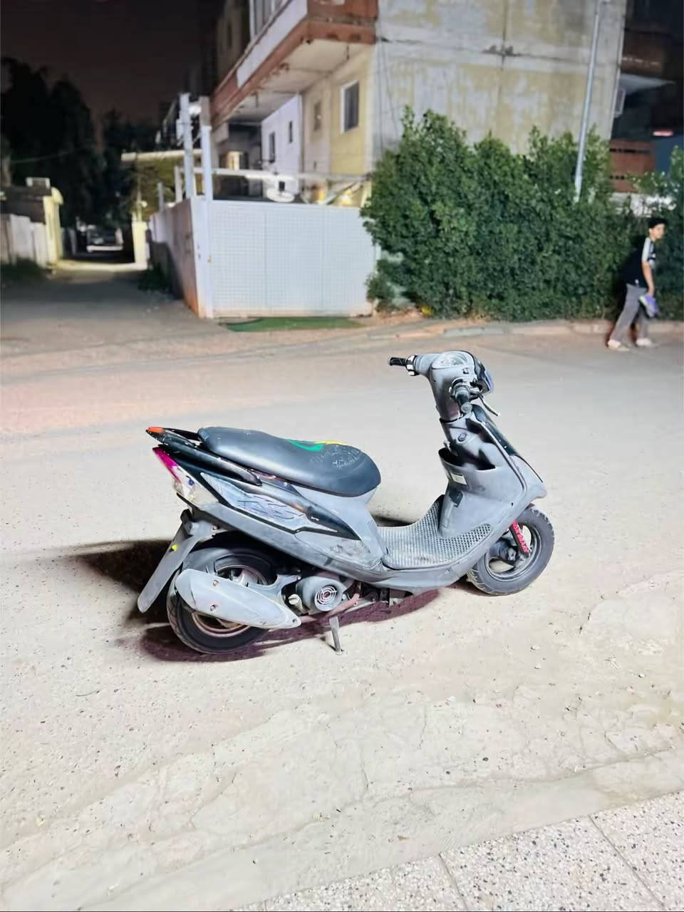 للبيع عدلة صارلهة شهر من نزلتها وين متريد افحص كفالة عامة من كلشي سعرها مليون و50 وبيها مجال كلش قليل
مكاني بغداد دورة 
رقمي:***********
