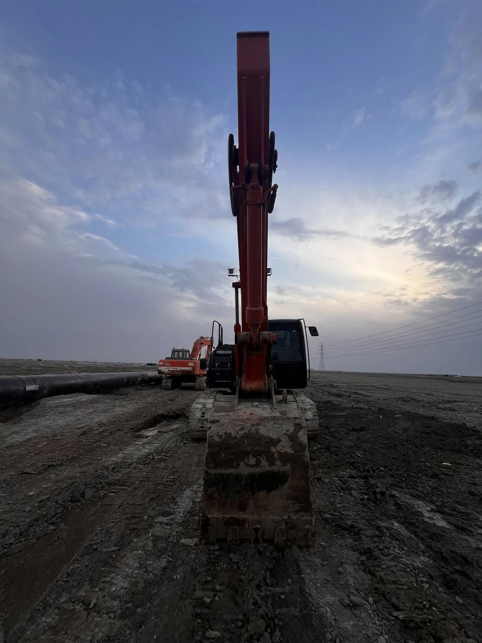 السلام عليكم حفارة للبيع
داش سكس 200 مديل 2019 اصل 
منفيس حفارة مكفولة من فتح وصبغ 
عدد ساعات العمل 4000 
للاستفسار التواصل على الرقم
***********
