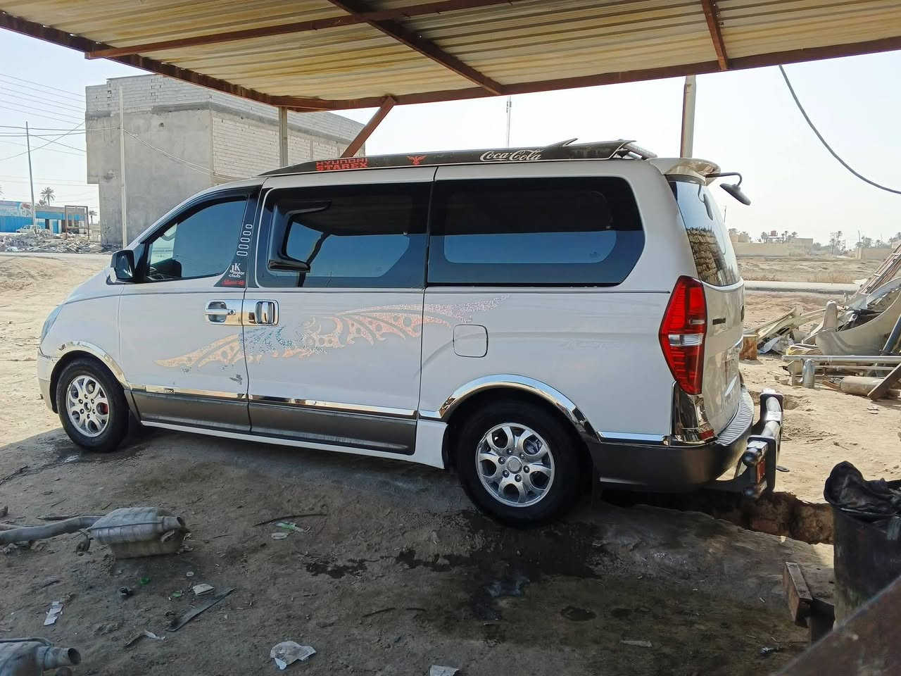 السلام عليكم ستاركس 2008 رقم قادسيه دولي مفتوح ومحور مسكر كير اوتوماتيك مصفره هيئه وغرامات سنويه لل 2031 كفاله عامه ماعده جاملغ تبديل فقط الباقي كفاله گير ومحرك وحداديه تخم تاير دوشمه كهربائيات كله عشرط العنوان السماوه السعر 127 وبيه مجال الاتصال عرقم ***********
